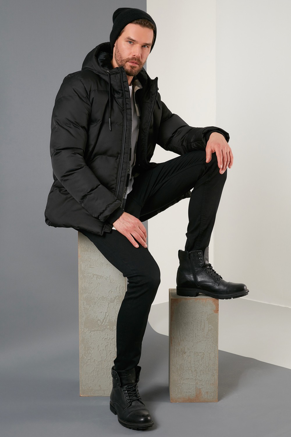 Buratti Kapüşonlu Suya Ve Rüzgara Dayanıklı Soğuk Geçirmez Slim Fit Mont Erkek Mont 5717101