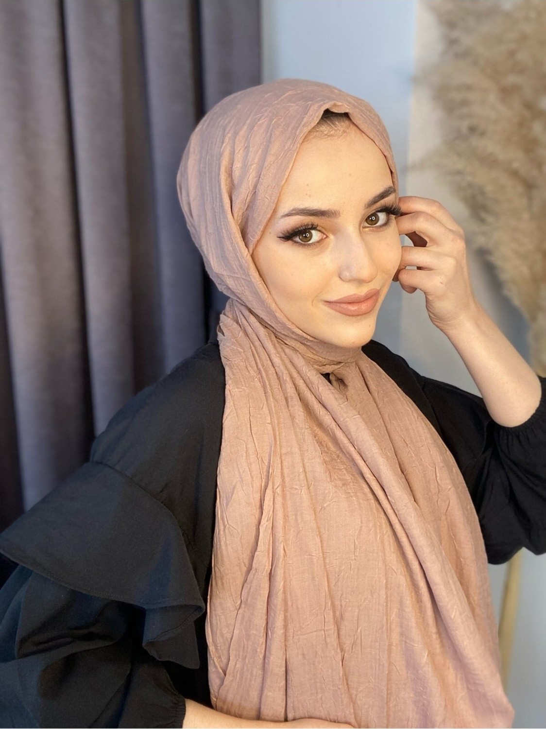 Nil Butik Kadın Pamuklu Şal Kahverengi Düz Desen Ütü Gerektirmeyen Dört Mevsim Kullanıma Uygun