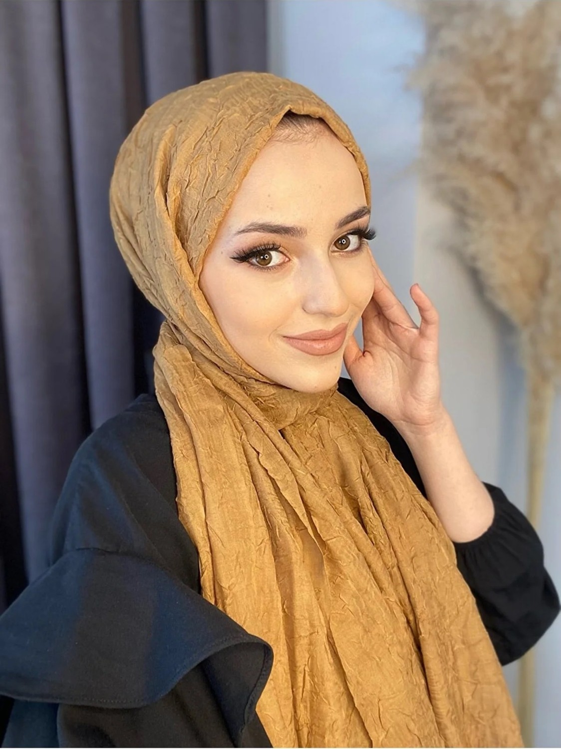 Nil Butik Kadın Pamuklu Şal Kahverengi Düz Desen Ütü Gerektirmeyen Dört Mevsim Kullanıma Uygun