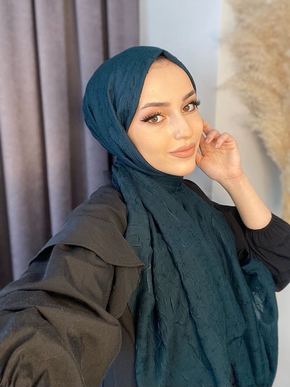 Nil Butik Kadın Pamuklu Şal Kahverengi Düz Desen Ütü Gerektirmeyen Dört Mevsim Kullanıma Uygun