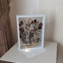 Verda Çerçeve Beyaz Ledli Isimli 30X40 cm Çift Yönlü Anı Çerçevesi! Gül Kutusu Şeffaf Gül Kutusu