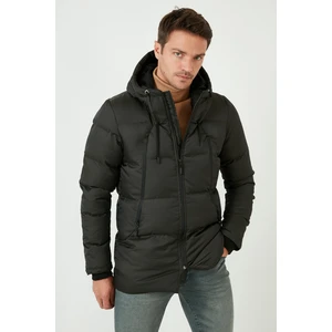 Kapüşonlu Suya ve Rüzgara Dayanıklı Soğuk Geçirmez Slim Fit Mont Erkek MONT 5717101