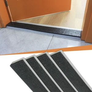 Foam Store Kapı Rüzgar Önleyici 90X8X2.5 cm Pe Siyah-Beyaz 4 Adet