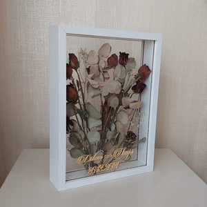 Verda Çerçeve Beyaz Isimli 30X40 cm Çift Yönlü Anı Çerçevesi! Gül Kutusu Şeffaf Gül Kutusu