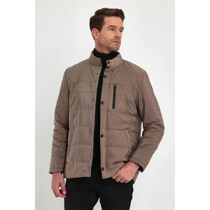 Erkek Krem Standart Fit Normal Kesim Içi Kürklü Dik Yaka Çıtçıt Detaylı Fermuarlı Kışlık Mont