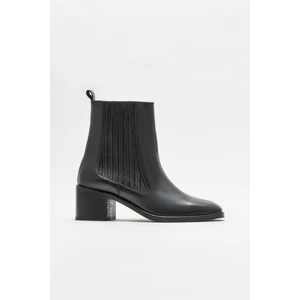 Siyah Deri Kadın Topuklu Bot