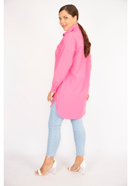 Kadın Büyük Beden Pembe Poplin Kumaş Ön Düğmeli Yan Yırtmaçlı Tunik 65N36795
