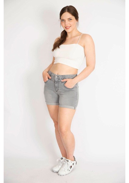 Kadın Gri Büyük Beden Duble Paça Likralı Kot Şort modelleri