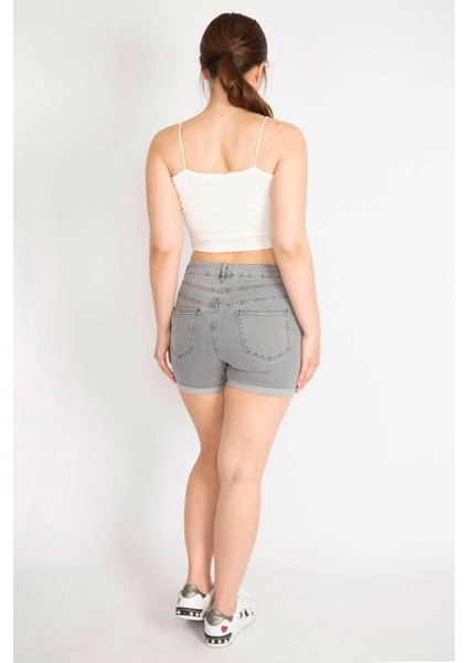 Kadın Gri Büyük Beden Duble Paça Likralı Kot Şort indirimleri