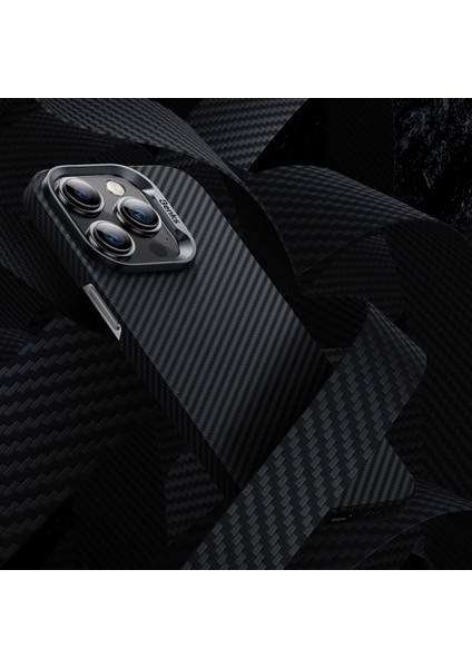 iPhone 15 Plus Uyumlu Kılıf Magsafe Özellikli Karbon Fiber Benks Essential Armorair 600D Kevlar modelleri