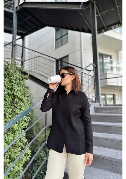 Kadın Siyah Klasik Yaka Uzun Kol Regular Kesim Standart Boy Gömlek (Özel Kumaş) fırsatları