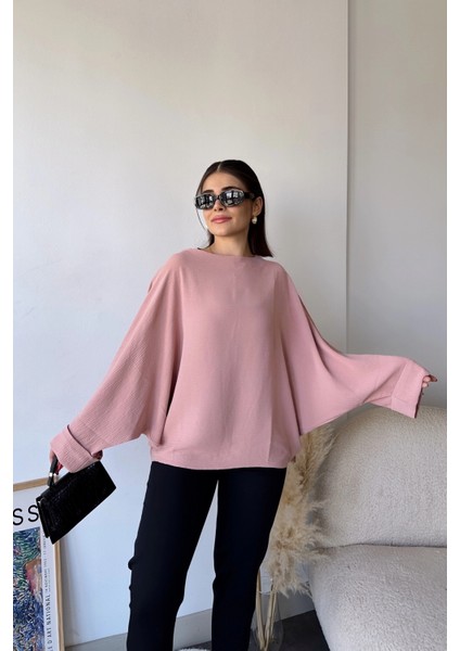 Kadın Pudra Airobin Yarasa Duble Kol Salaş Bluz Ekstra Oversize Yuvarlak Yaka - Tesettüre Uygun
