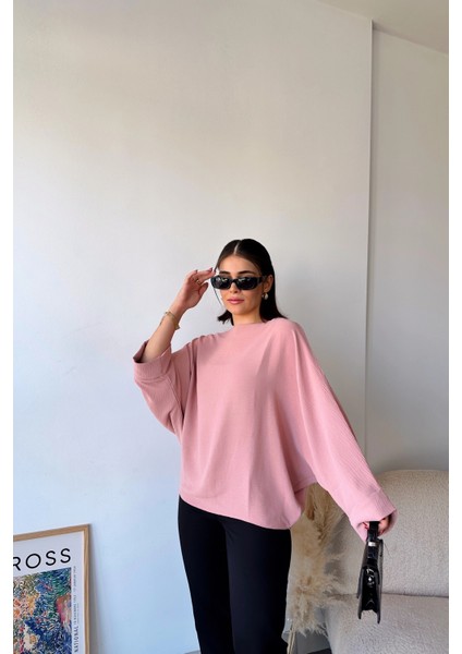 Kadın Pudra Airobin Yarasa Duble Kol Salaş Bluz Ekstra Oversize Yuvarlak Yaka - Tesettüre Uygun