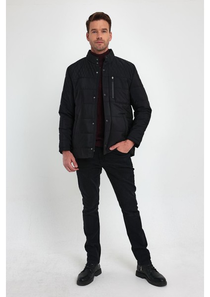 Erkek Siyah Standart Fit Normal Kesim Içi Kürklü Dik Yaka Çıtçıt Detaylı Fermuarlı Kışlık Mont fırsatları