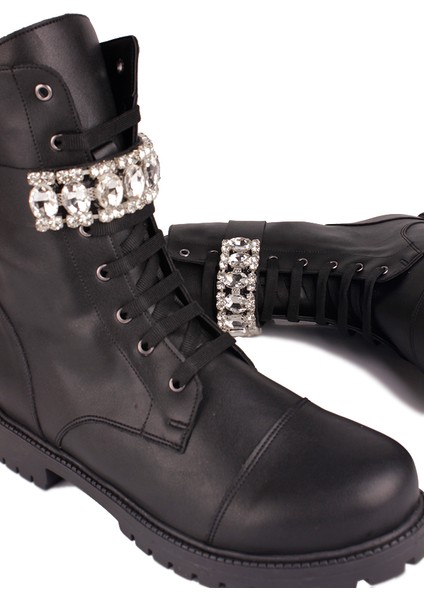 112542 035 Kadın Siyah Büyük & Küçük Numara Bot modelleri