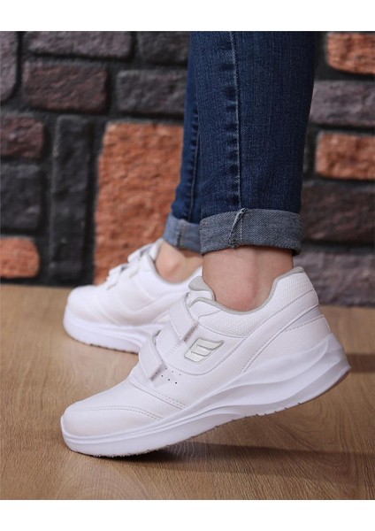 232-1307 Zn Beyaz Cırtlı Sneaker Ayakkabı