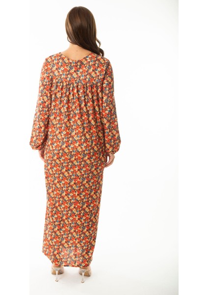 Kadın Büyük Beden Renkli Yakası Büzgü Ve Kol Ağzı Lastik Detaylı Uzun Elbise 65N36905 fırsatları