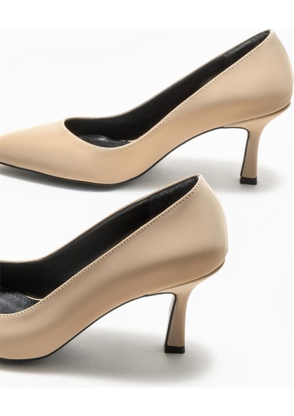 Bej Kadın Stiletto fırsatları