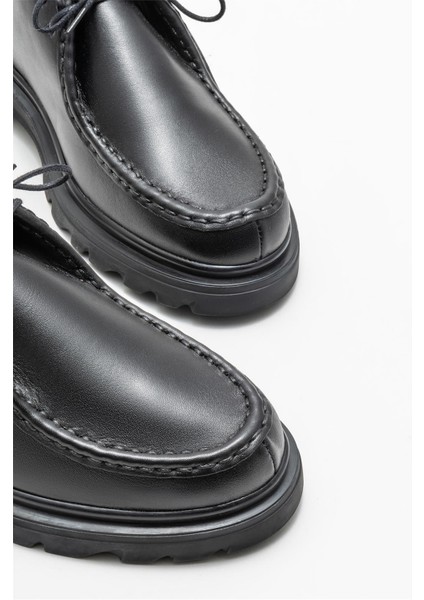 Siyah Deri Kadın Günlük Ayakkabı modelleri