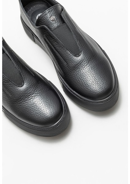 Siyah Deri Kadın Günlük Ayakkabı modelleri