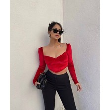 Wear And Wear Kadın Kırmızı V Yaka Korse Detay Uzun Kollu Kadife Crop Bluz