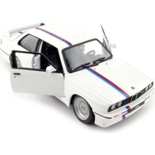 Bburago Bmw M3 (E30) 1988 Beyaz - 1:24 Ölçekli Pres Döküm Model Araba