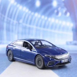 Mercedes Eqs 1:27 Model Maket Araba Mavi
