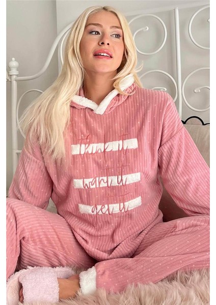 Pudra Three Line Desenli Kapşonlu Peluş Polar Pijama Takımı