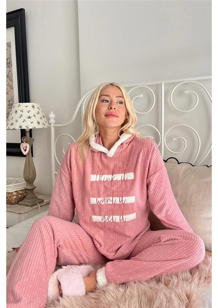 Pudra Three Line Desenli Kapşonlu Peluş Polar Pijama Takımı