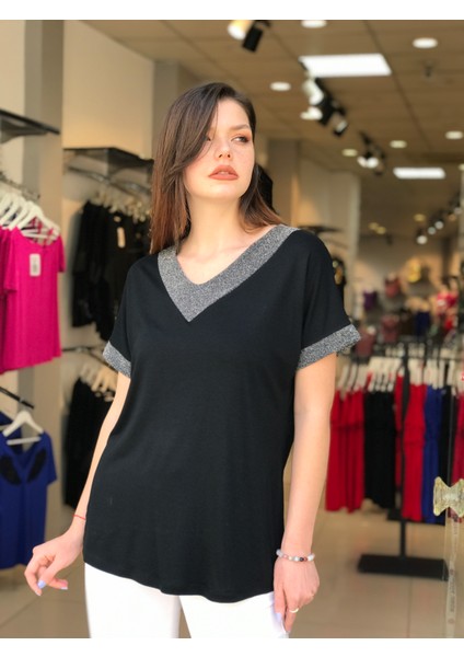 Kadın Büyük Beden V Yaka Siyah Bluz Yaka Kol Gümüş Sim CTY-XYN-101 fiyatları