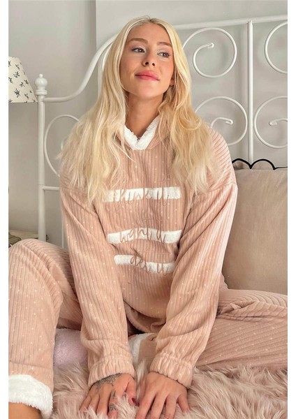 Kahve Three Line Desenli Kapşonlu Peluş Polar Pijama Takımı