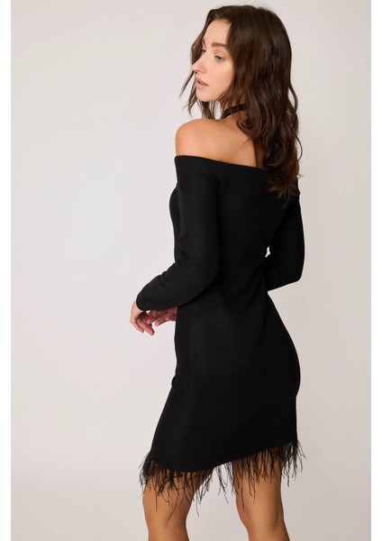 Eteği Tüy Detaylı Elbise modelleri