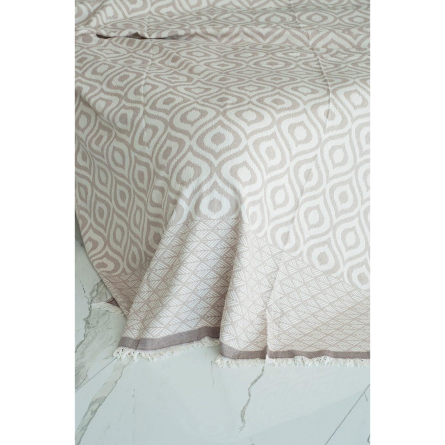 Neşe Home Collection Drop Jakarlı Yatak Örtüsü Krem 240 x