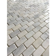 Pietramosaic Eskitme Doğal Taş Dekorasyon Tuğla Desen Beyaz-Gri Mermer Duvar Kaplama Fileli Mozaik 2,3x4,8 cm