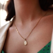 By Golden House Oval Harf Kolye