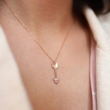 By Golden House Ok Kolye