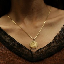 By Golden House Ayet Kolye