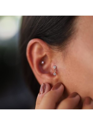By Golden House Tragus Piercing