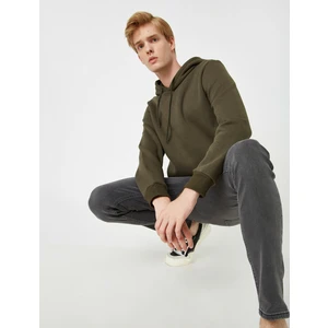 Erkek Kapüşonlu Uzun Kollu Sweatshirt