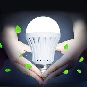 Pazarız 9 Watt Şarjlı LED Ampul Seyyar Ampul 4 Adet Beyaz