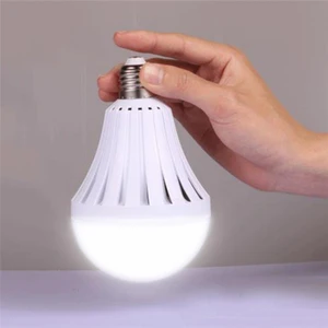 Pazarız 4 Adet 9 Watt LED Ampul Şarjlı Acil Aydınlatma ve Kamp Lamba