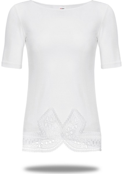 Kadın Kısa Kol Üst Güpürlü