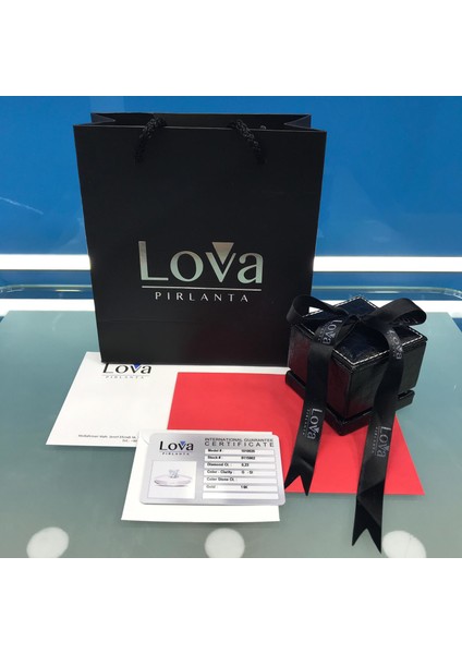 Lova 0,11 Karat Pırlanta Tektaş Kolye
