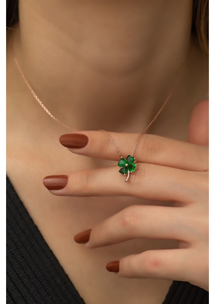 925 Ayar Yeşil Taşlı Yonca Kolye Kadın Gümüş Kolye fiyatları
