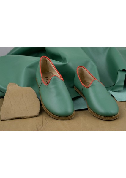 Deri Yeşil & Kırmızı Biyeli Kadın Klasik Yemeni indirimleri