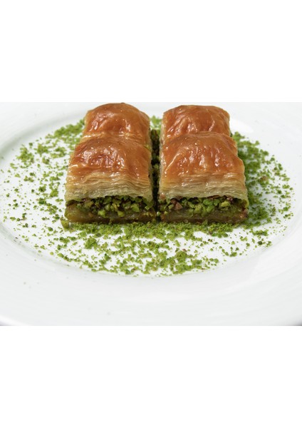 Fıstıklı Özel Kare Baklava Tepsisi 2,25 kg