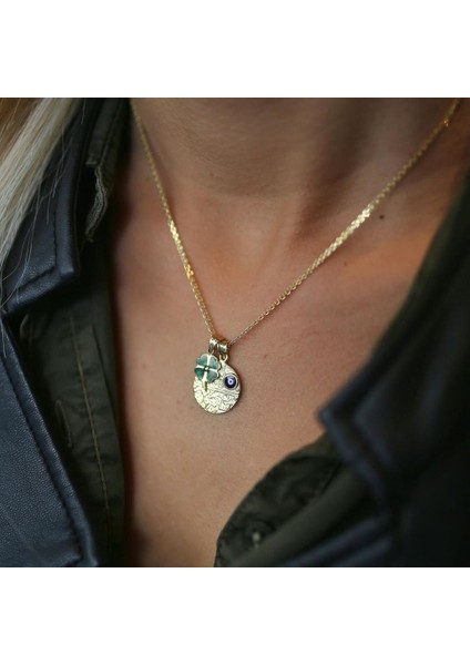 Yonca ve Hat Yazılı Kolye