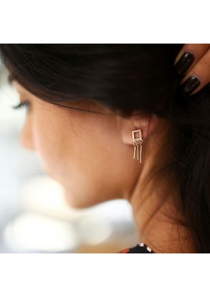 Çubuk Salllantılı Kare Küpe