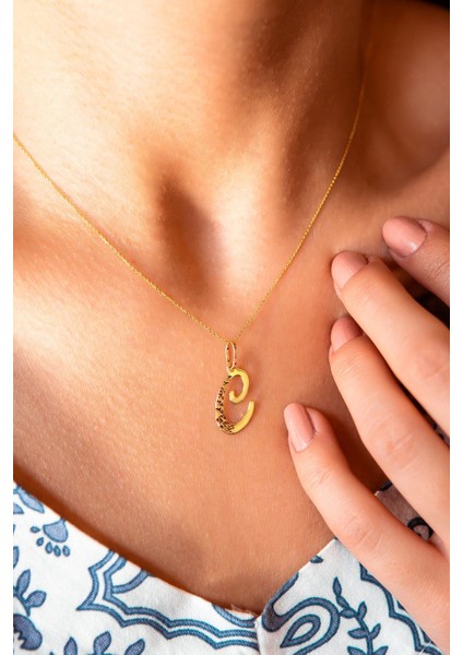 El Yazısı C Harf Altın Kolye