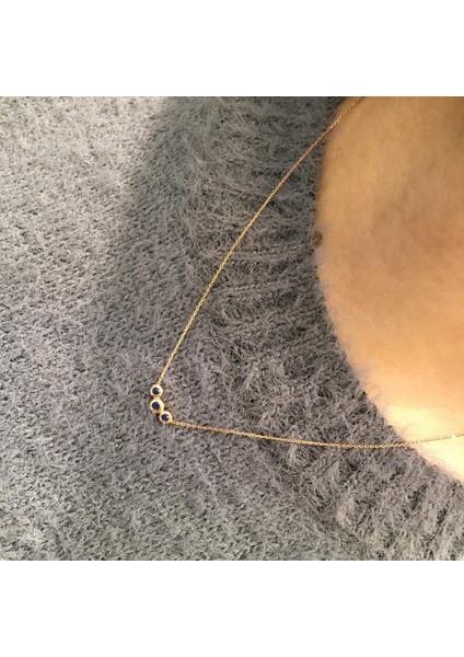 0.16 Karat Safir Tria Kolye